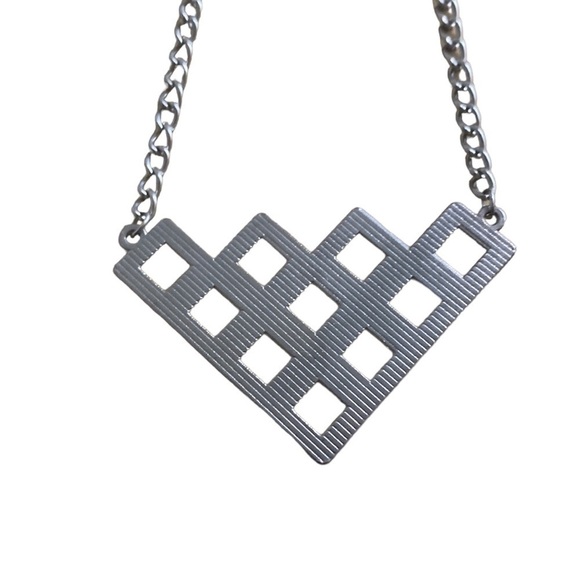Y2K | Yellow | Triangle | Silver color | Necklace - Picture 3 of 5
